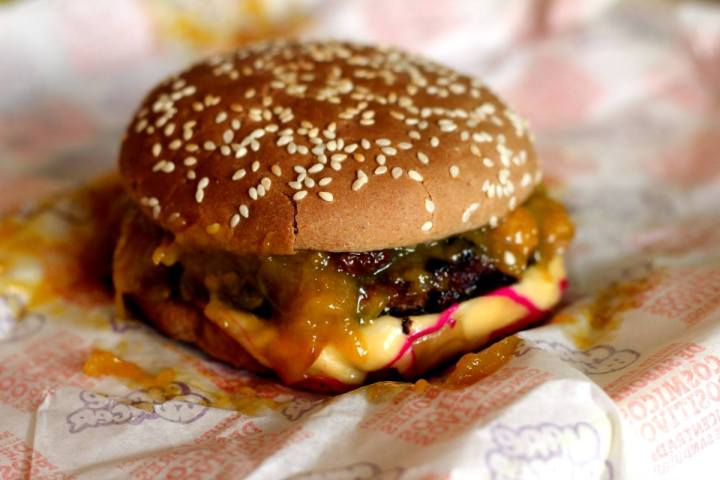 887583_1053358684678246_1531377351735809935_o