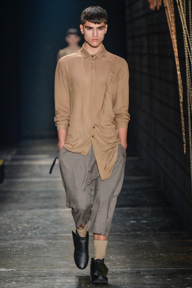 ratier-lookbook-spfw-verao17-backstage-06-654x983